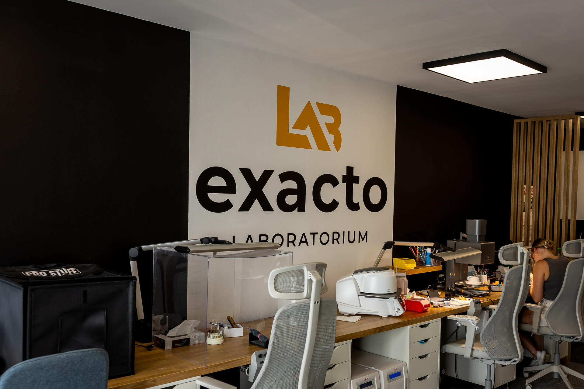 laboratorium protetyczne exacto lab